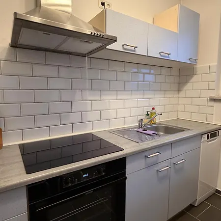 Ruhiges City-apartment Mit Balkon Appartamento